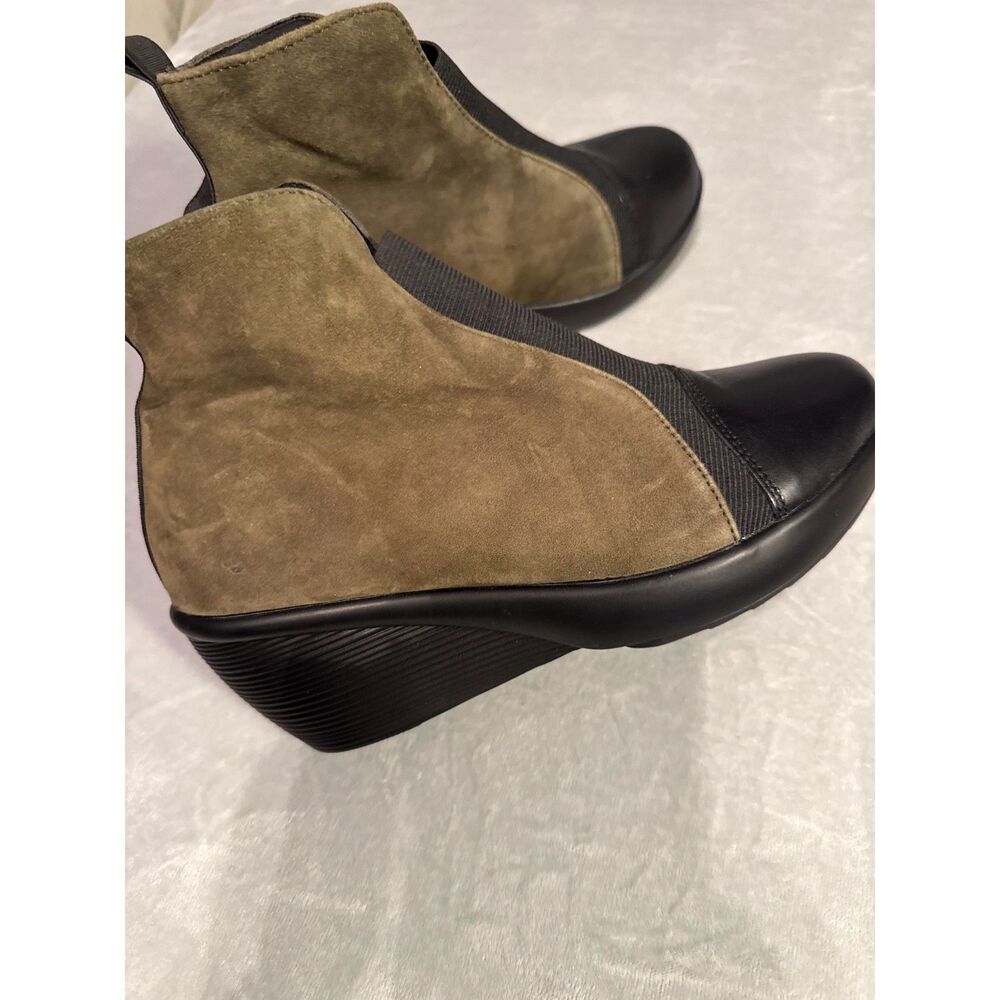 Bernie Mev "Giggles" mixed-media wedge ankle boots - Picture 4 of 5